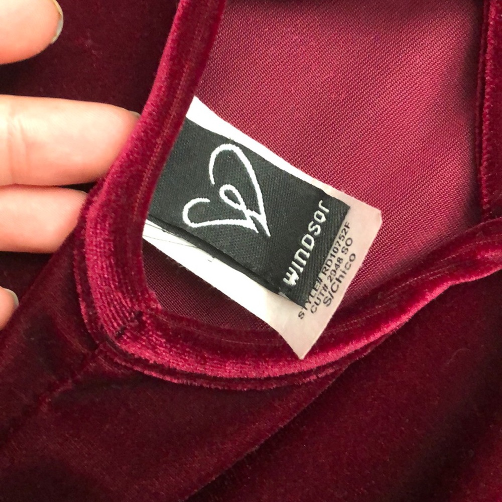 windsor bodycon velvet mini dress - Picture 3 of 4
